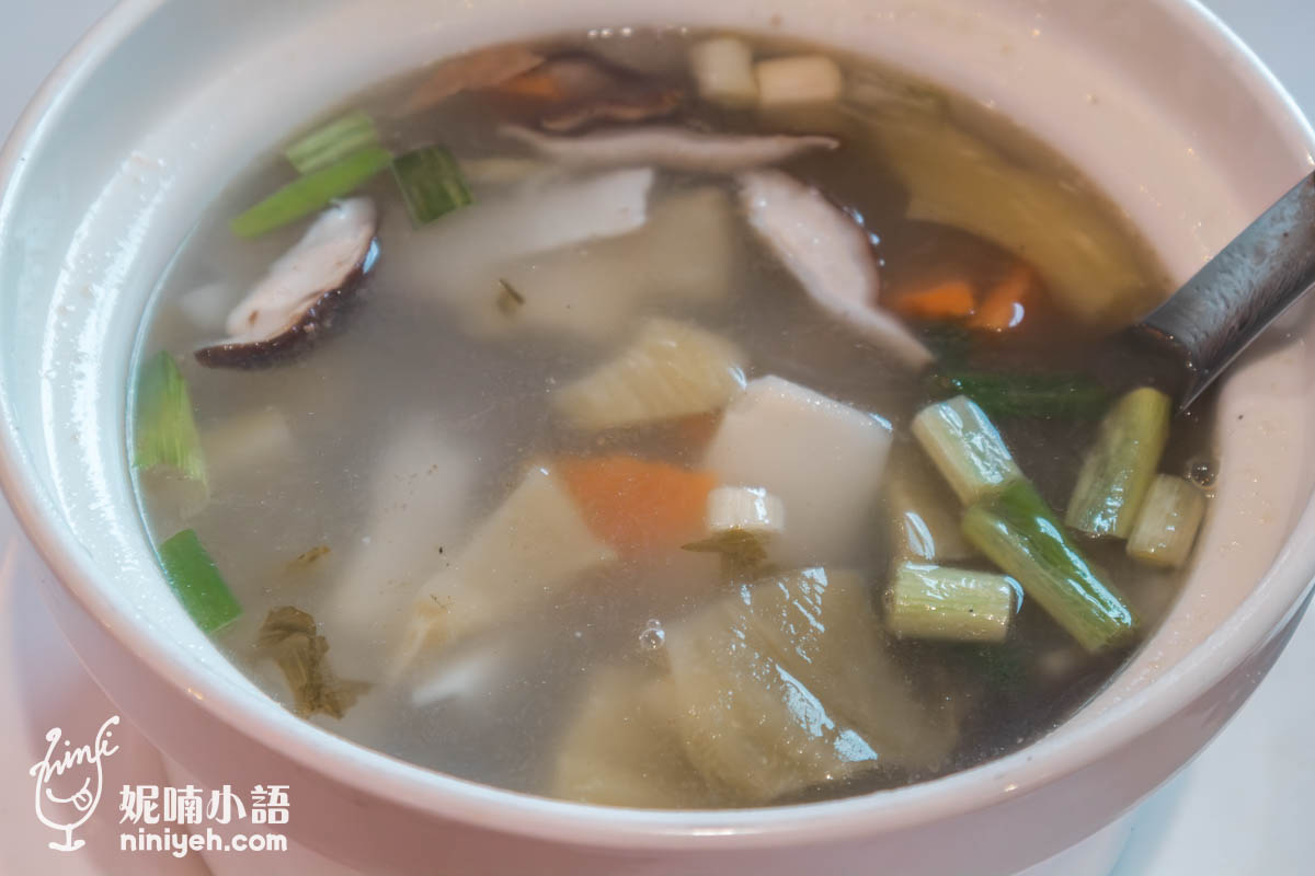 宜蘭山中傳奇｜仁山植物園旁超好吃放山雞！糕渣口感不輸在地名店