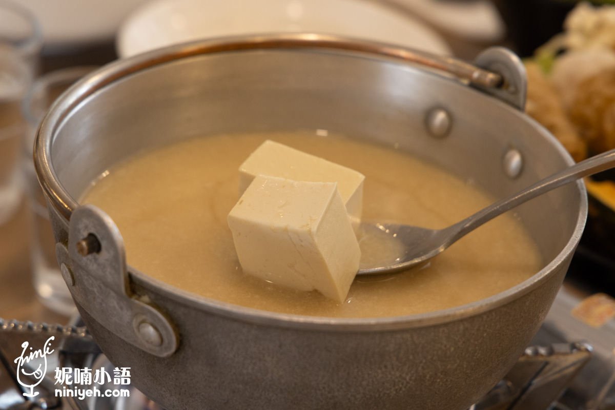 瓦樣山巷｜台南玉井蔬食景觀餐廳！占地三千坪歐風戶外露營區