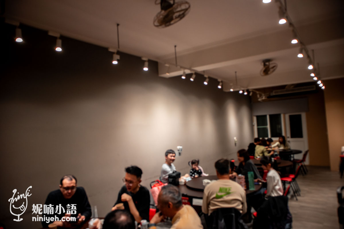 添厚老宅用餐區局部細節,呈現樸實的台南家常氛圍