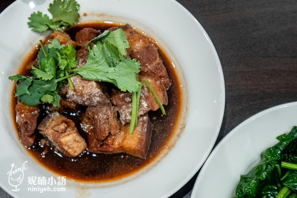 今日的不一定驚喜:台式紅燒東坡肉,肥瘦交織且醬色深濃