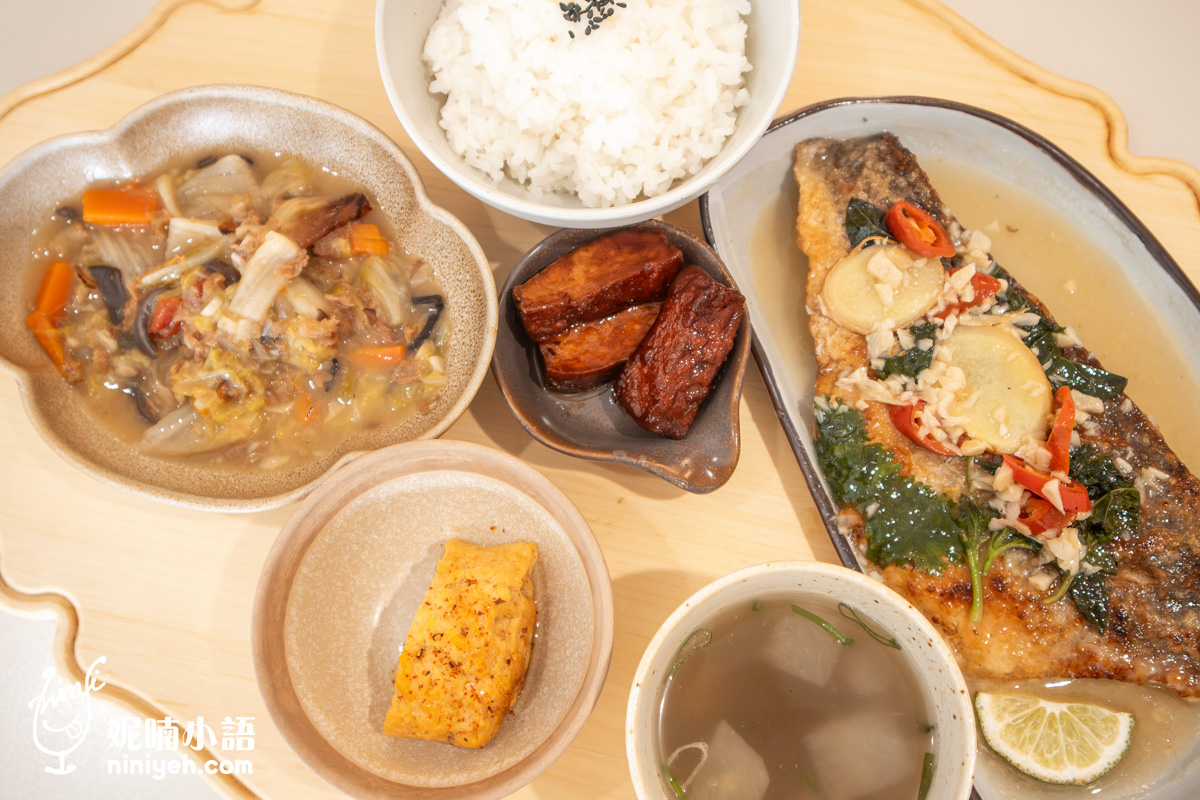 皿皿新中式定食料理｜青埔高質感餐廳推薦！一個人也能吃的療癒系美食