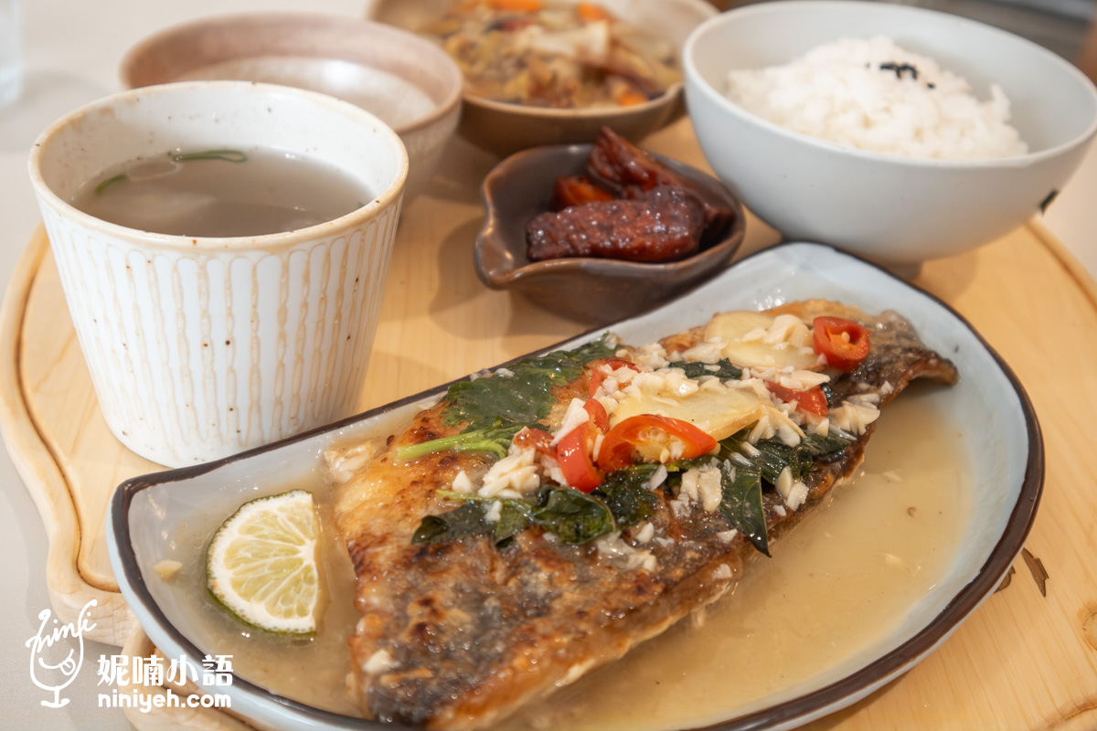 皿皿新中式定食料理｜青埔高質感餐廳推薦！一個人也能吃的療癒系美食