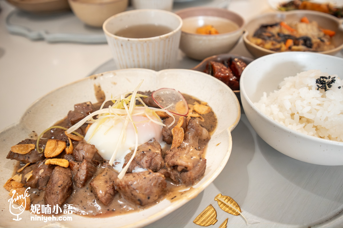 皿皿新中式定食料理｜青埔高質感餐廳推薦！一個人也能吃的療癒系美食