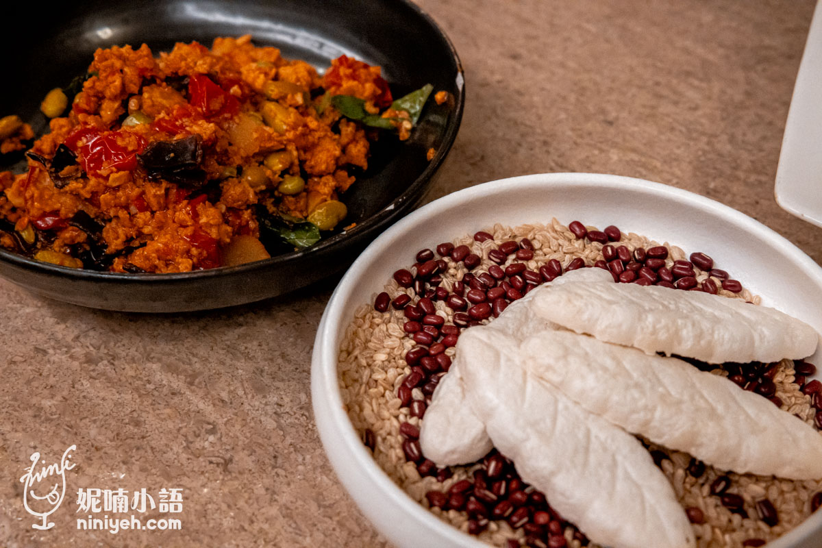 毛蔬亞洲蔬食|台南唯一米其林推薦蔬食餐廳!天天客滿的台南創意素食 毛蔬亞洲蔬食|台南唯一米其林推薦蔬食餐廳!天天客滿的台南創意素食