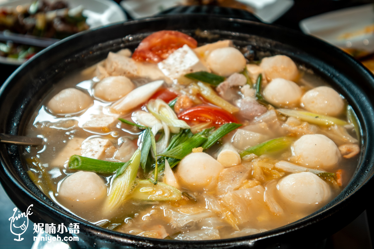 十里香私房料理餐廳|藏在暗巷的桃園人氣合菜餐廳!麻辣臭豆腐招牌必吃 十里香私房料理餐廳|藏在暗巷的桃園人氣合菜餐廳!麻辣臭豆腐招牌必吃