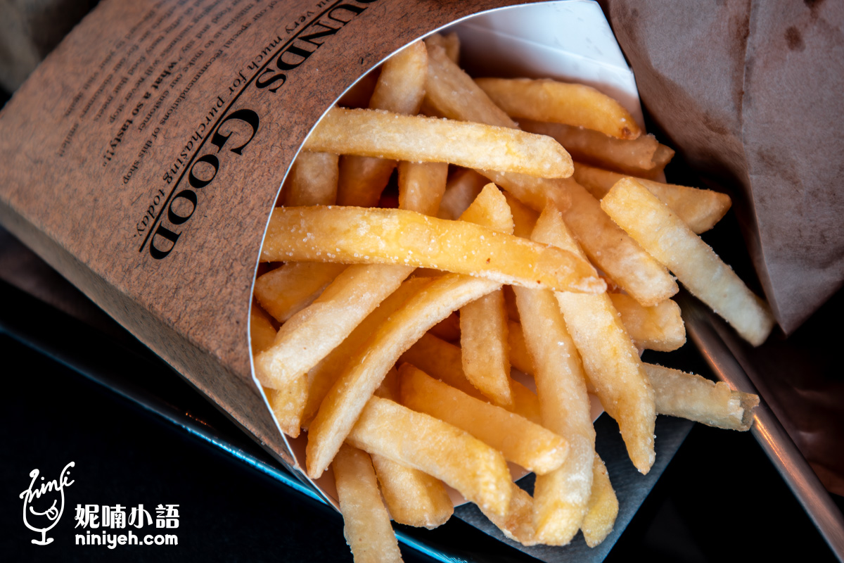 DE FONTEIN GRILL BURGER|豪斯登堡也吃得到「佐世保認證漢堡」了!經典標配組合告訴你 DE FONTEIN GRILL BURGER|豪斯登堡也吃得到「佐世保認證漢堡」了!經典標配組合告訴你