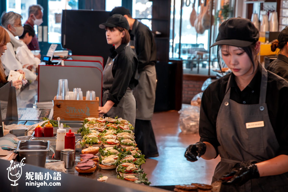DE FONTEIN GRILL BURGER|豪斯登堡也吃得到「佐世保認證漢堡」了!經典標配組合告訴你 DE FONTEIN GRILL BURGER|豪斯登堡也吃得到「佐世保認證漢堡」了!經典標配組合告訴你