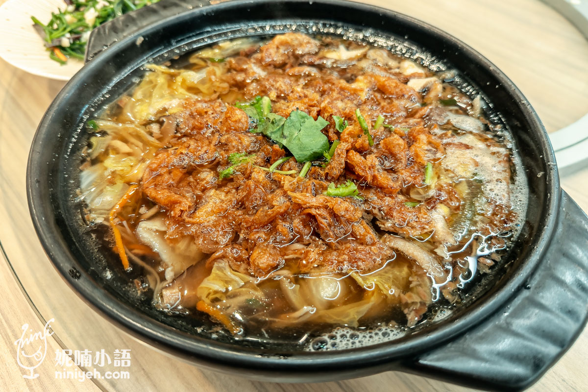 壽豐小吃慶豐店大份量招牌西魯肉頂層鋪滿金黃蛋酥