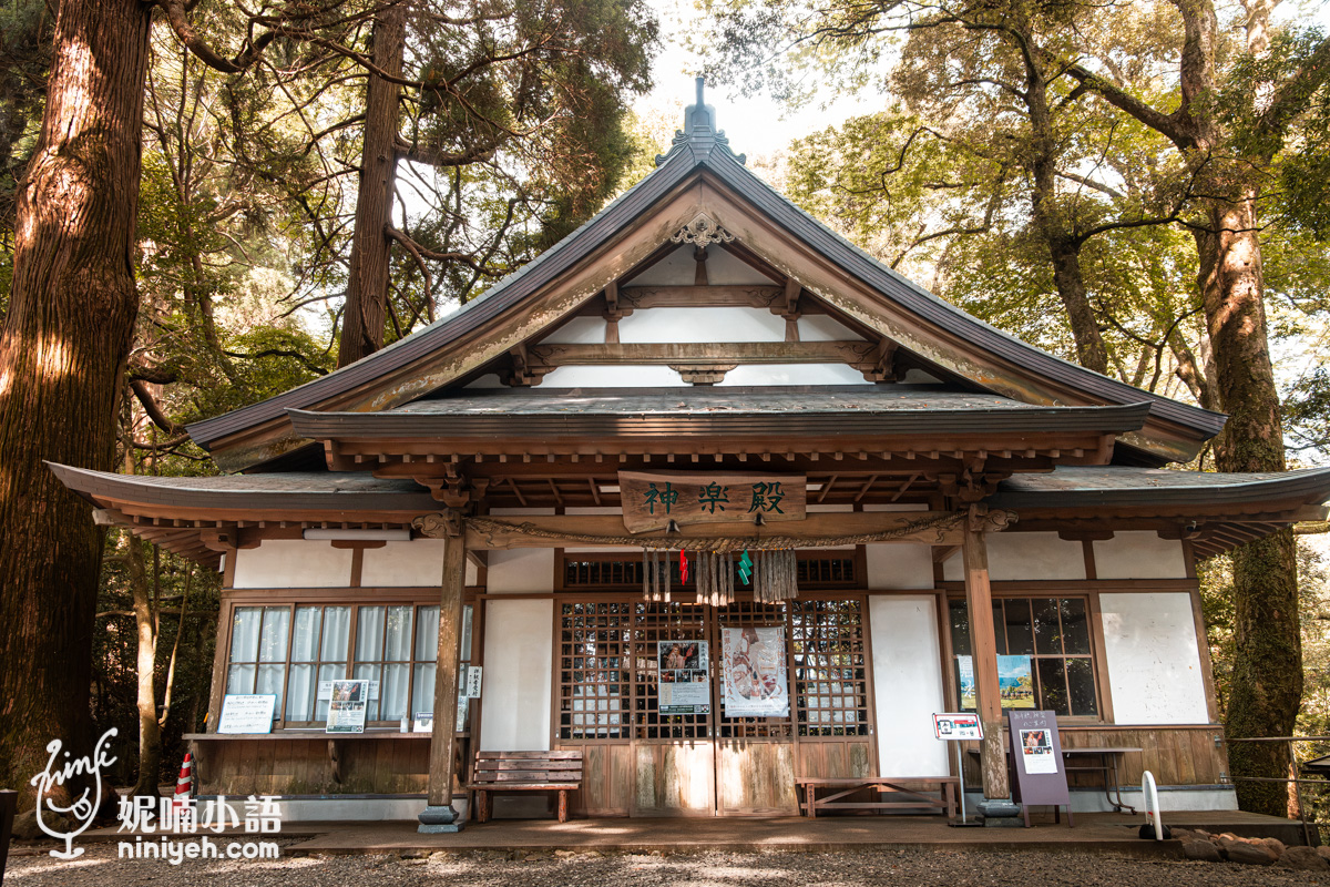 高千穗神社神樂殿木造建築正面全景